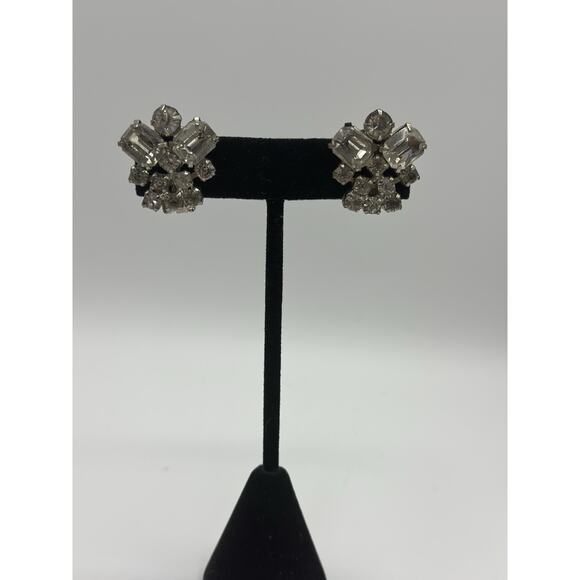 Vintage Clear Rhinestone Silver Tone Clip In Earrings - Picture 5 of 5